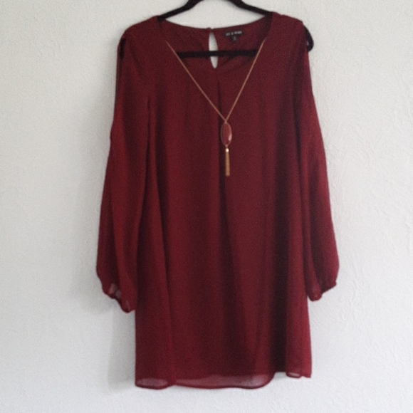 As U Wish Dresses & Skirts - As U Wish dress/tunic maroon size medium